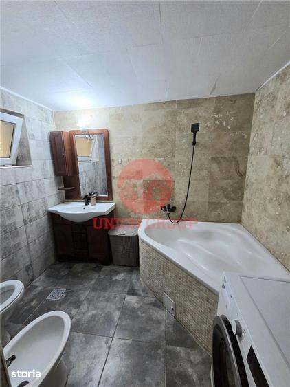 Casă cu 5 camere cu Teren 201 Mp în Central