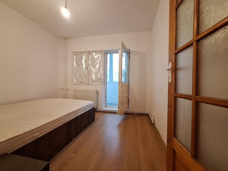 Apartament cu 4 camere decomandat, mobilat în Freidorf