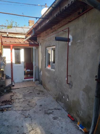 Casă cu 3 camere cu Teren 775 Mp în Central