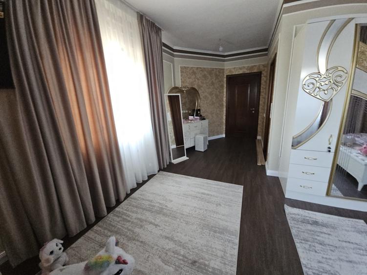 Casa 12 Cam | 477 mp Utili | Teren 1200 mp | Locuit/Azil/Gradinita | Comision 0 - 19