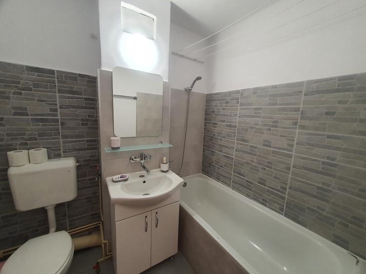 Garsoniera confort 1 decomandata de inchiriat zona Racadau - 4