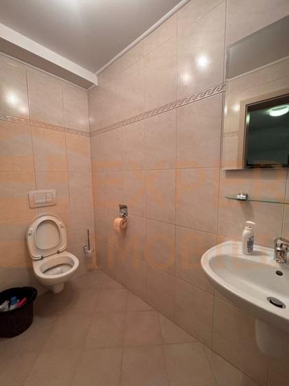 Oportunitate! Apartament 3 camere de vanzare, in Zona Centrala - 11