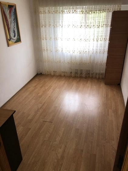 Ofer spre inchiriere apartament cu 3 camere Botosani - 1