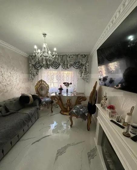 Apartament de vanzare 3 camere decomandat, zona Micro 16 - 6