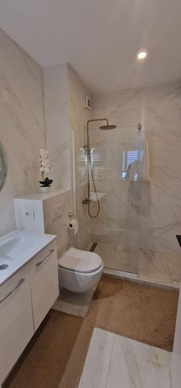 Bloc Nou , City Mall - 12