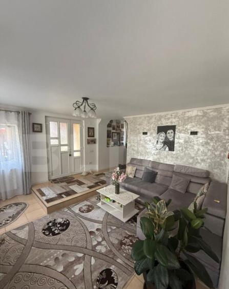 Casa/Vila multifunctioanala 230 mp utili, 520 mp teren, zon - 6