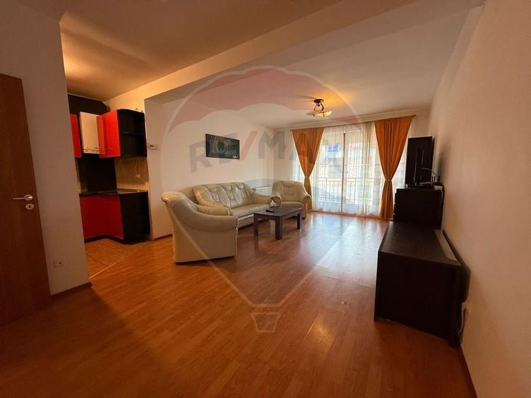 Apartament cu 3 camere de inchiriat pe Str.Eminescu/Selimbar - 1