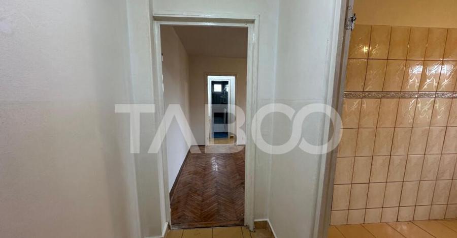 Apartament cu balcon 2 camere si pivnita zona Mihai Viteazul - 2