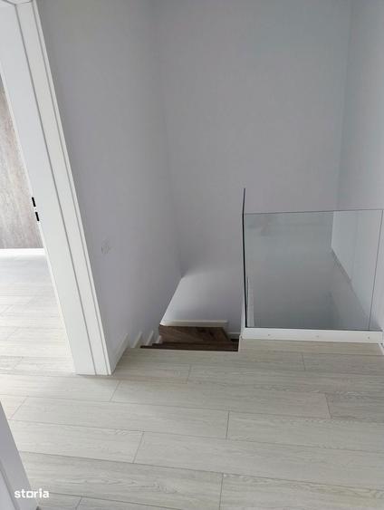 Casa tip triplex cu gradina privata si 2 locuri de parcare incluse - 1