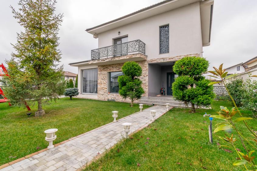 Locuinta construită pentru a fi locuită, nu doar admirată, complet mobilata - 9