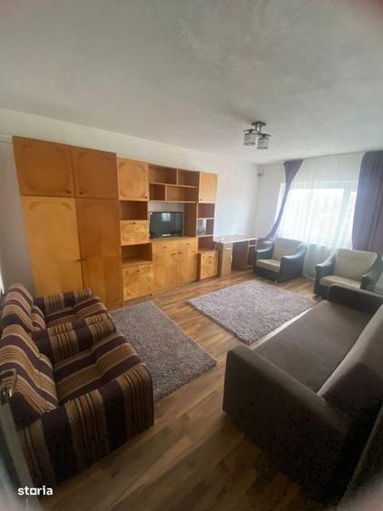 Inchiriez apartament 2 camere in Obcini - 2