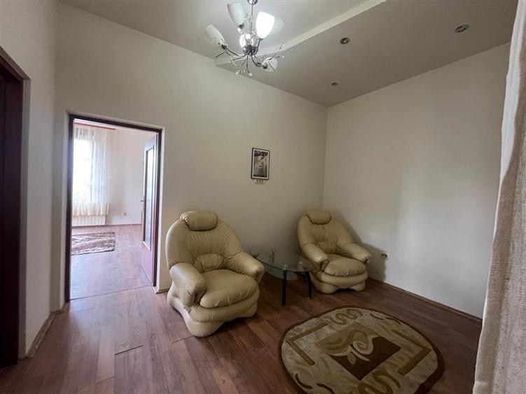 Lugoj,  Apartament, Centrul Orasului, Priveliste Superbă, 2 Cam., Dec, 79 M - 9