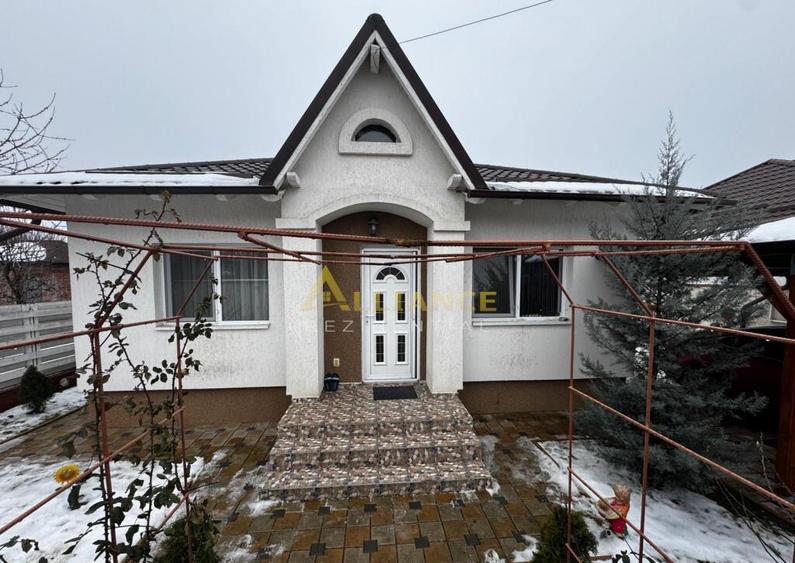 Casa individuala mobilata - 4 camere 1 baie - teren 251 mp - - 4