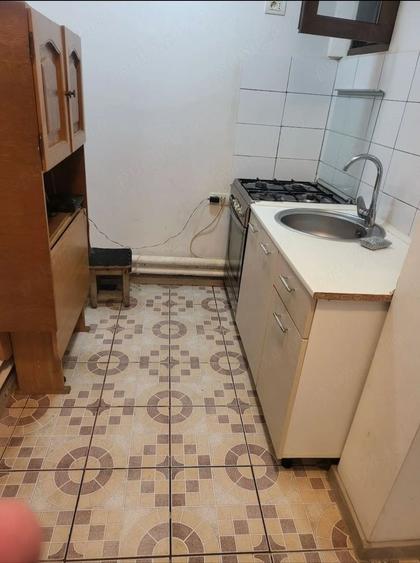 GARSONIERA GIURGIULUI,BUCATARIE ICNHISA, MOBILATA/UTILATA, CURATA - 7