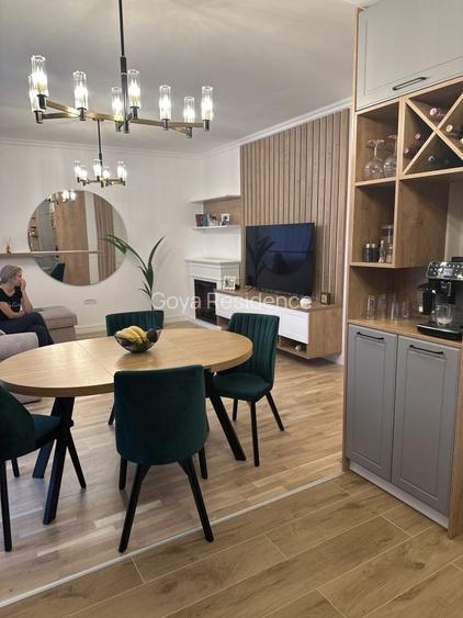 Margine de triplex : 5 camere, 3 bai,2 dressinguri,bucatarie, balcon,terasa. Margine de triplex : 5 camere, 3 bai,2 dressinguri,bucatarie, balcon,terasa.