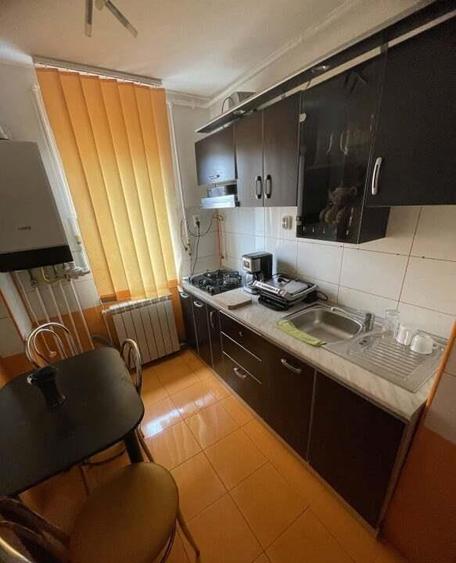 Apartament cu 3 camere de vanzare, Dealul Florilor - 1