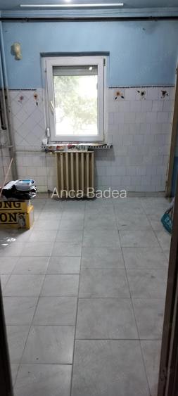 Vand apartament 2 camere Pite?ti Prundu