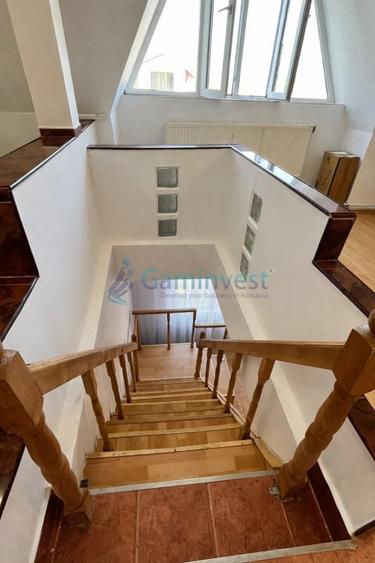 Apartament cu 3 camere de inchiriat in Oradea, zona Horea - 2