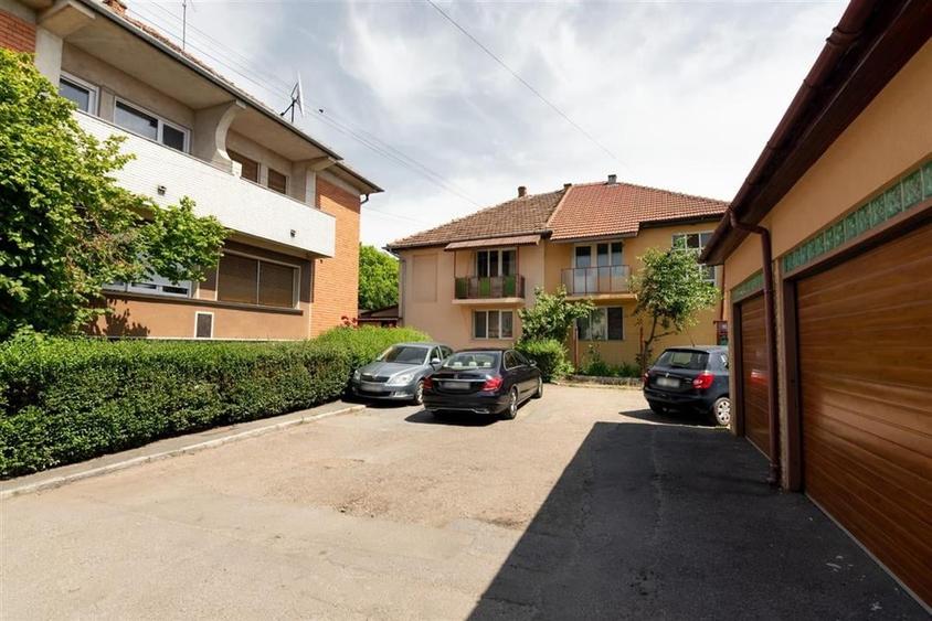 RECO Casa singur in curte, zona Centrala - 23