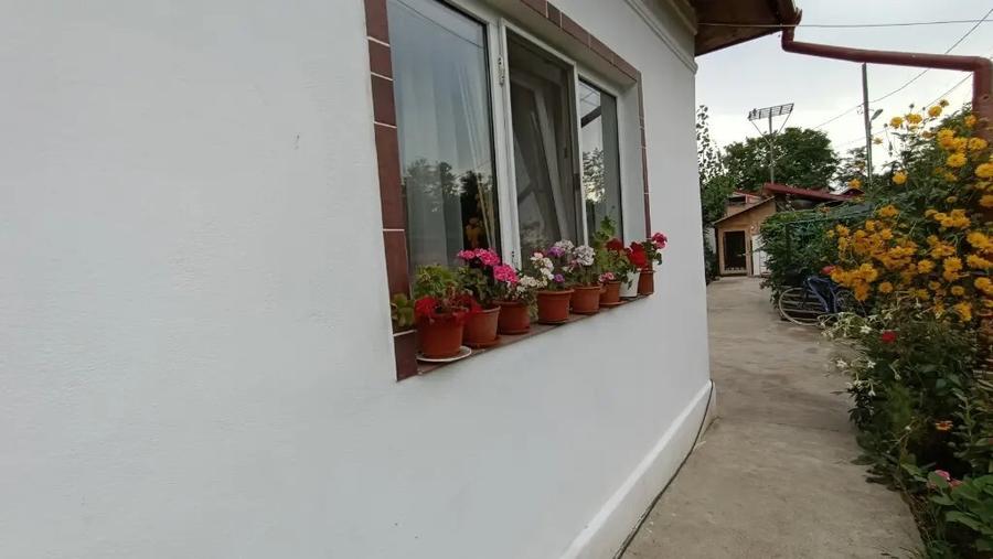 Vand casa cu teren in zona Titu - 10