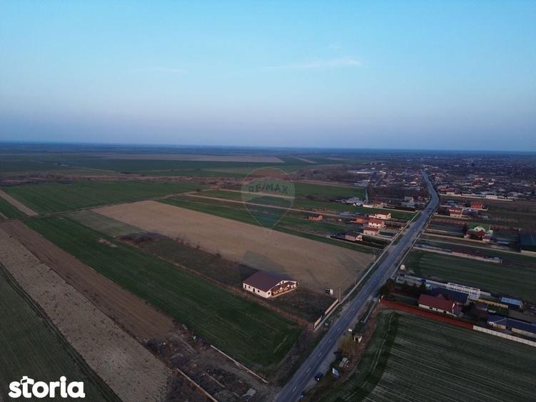 Teren 12,360mp Botarlau / Strada Unirii - 1