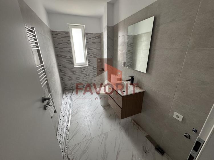 Decomandat.  Spatiu depozitare . Loc de parcare inclus - 8