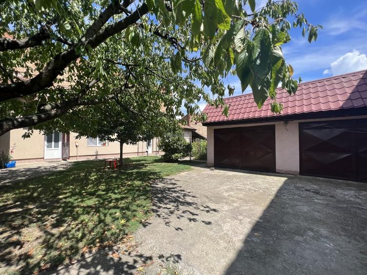 CASA CU TEREN GENEROS- 1.593 MP - 2