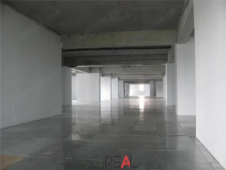 Cladire de birouri de vanzare - 1