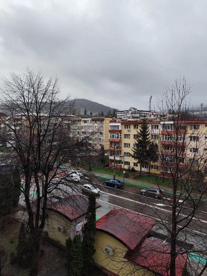 Vand apartament decomandat cu doua camere. - 9