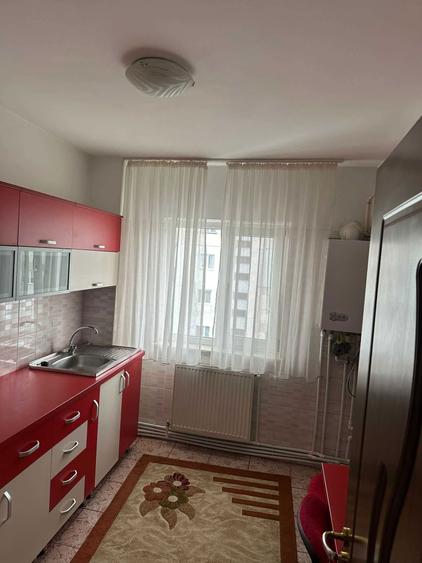APARTAMENT 3 camere PITESTI-Gavana semidecomandat , mobilat si utilat, etaj III din IV. - 2