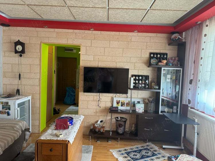 Vand apartament 2 camere - 9