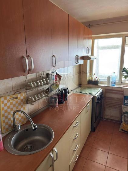 Apartament 3 camere , 70 mp, decomandat ,zona Crang - 5