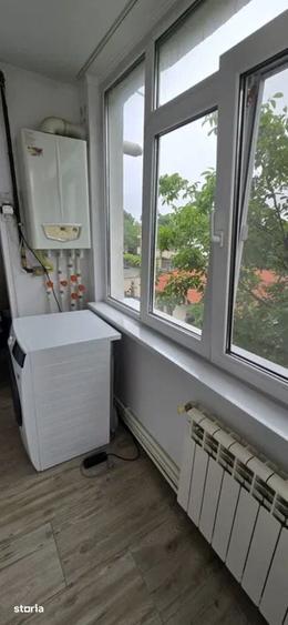 Apartament cu 2 camere decomandat în Far