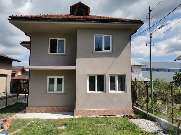 Vanzare casa 5  camere Breaza - 3