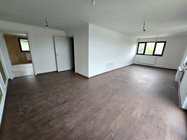 Casa de vanzare D+P+1+M, 6 camere, 3 băi, 225 mp utili, teren 470 mp, Bucium - 7