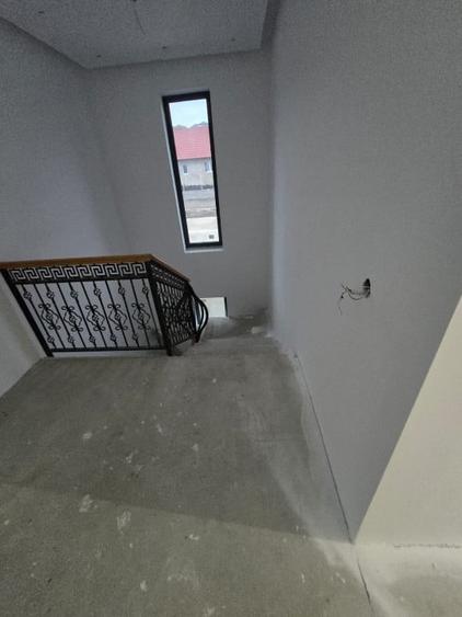 Casa individuala 5 camere, 230mp, garaj, terasa, teren 716mp, in Chinteni - 10