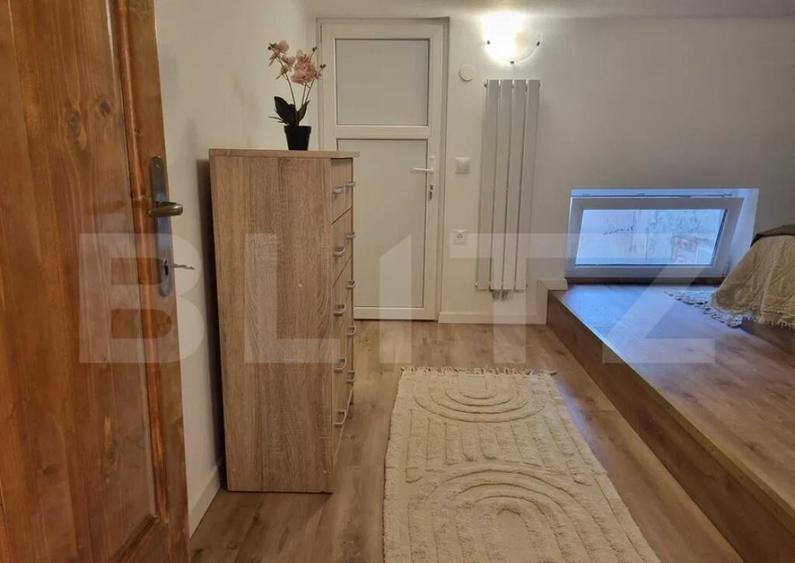 Apartament 3 camere, 70mp, terasa, renovat, zona Ultracentra - 2