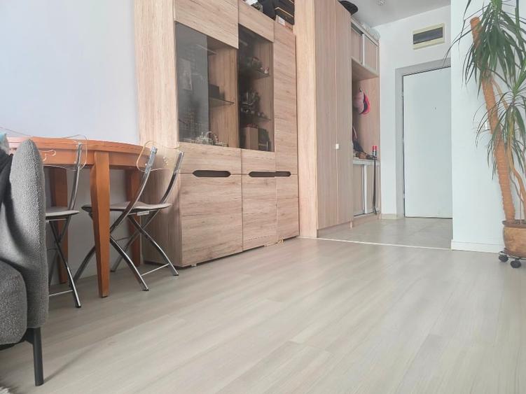 Apartament cu 3 camere decomandat în Politehnica