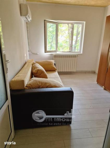 Apartament cu 3 camere decomandat în Cug