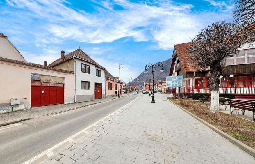 Zona Centrala - Terasa cu suprafata generoasa