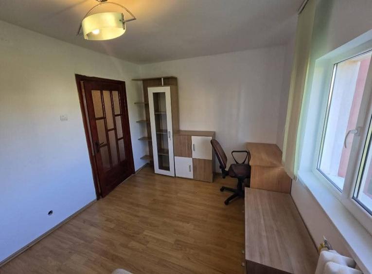 Apartament 2 camere - etajul 3 - Aradului - 4