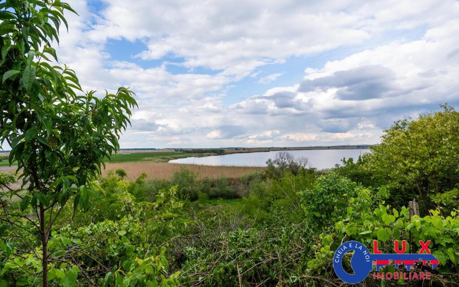 ID 6689 EXCLUSIVITATE Casa cu vedere la Lacul Somova! - 10