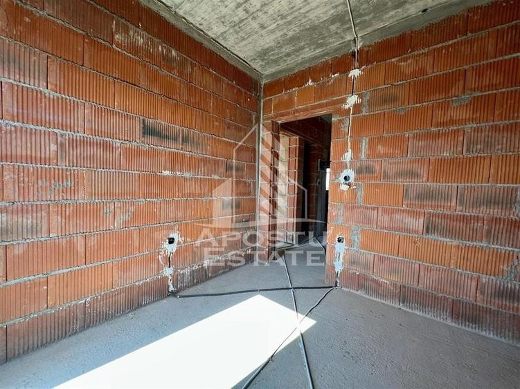 Triplex la gri, teren 284mp, pompe caldura, zona Plopi - 10