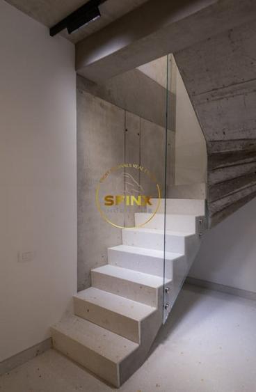 4 camere, duplex , curte proprie, 2 locuri de parcare  Dorobanti - 23