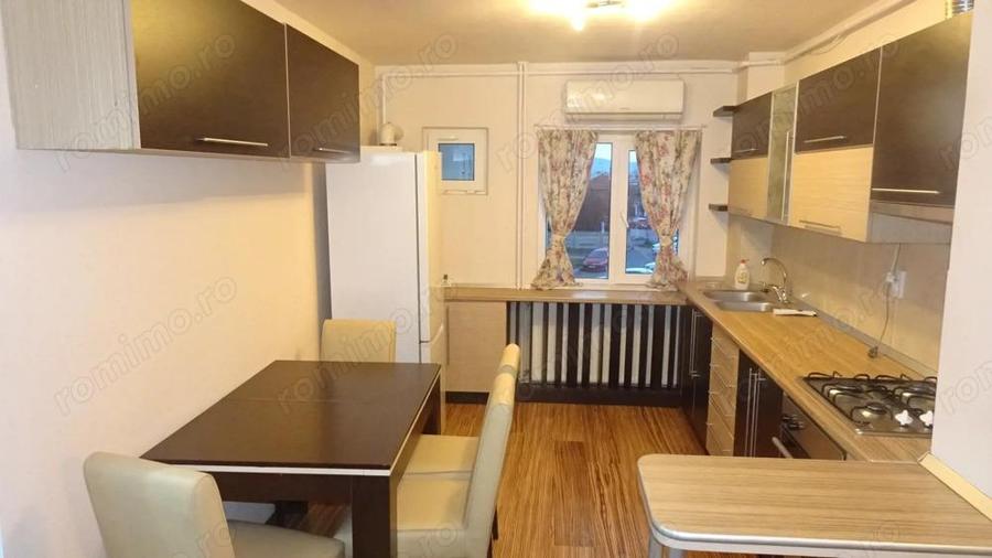 Inchiriez apartament cu 3 camere decomandat in Deva, pe Eminescu (Unitatea Militara, Profi), etaj 1, - 5