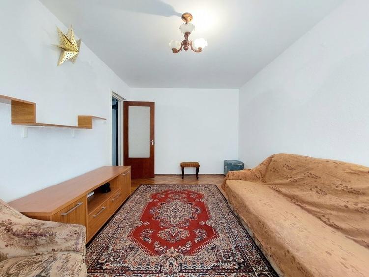 3 camere | decomandat | 5 min metrou 1 Decembrie | COMISION 0% - 2