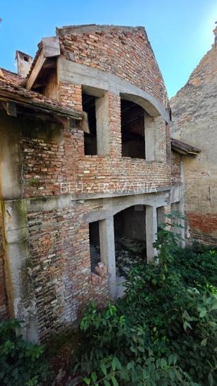 Exclusivitate pe piata - Cladire istorica in centrul orasului, 7 camere, 700 mp