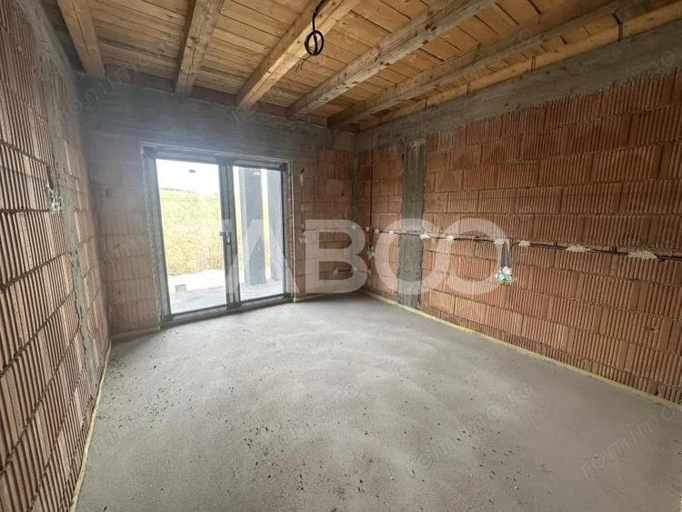 Casa individuala cu 4 camere 2 bai 500 mp teren 2 terase carport - 9