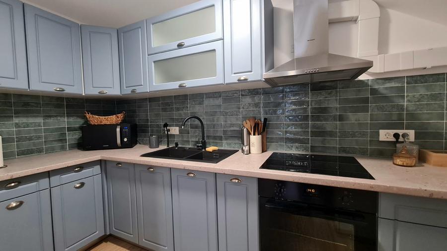 DESCOPERĂ FRUMUSEȚEA BRASOVULUI CASĂ DE LUX CU DOUĂ APARTAMENTE LA CHEIE - SCHEi - 5