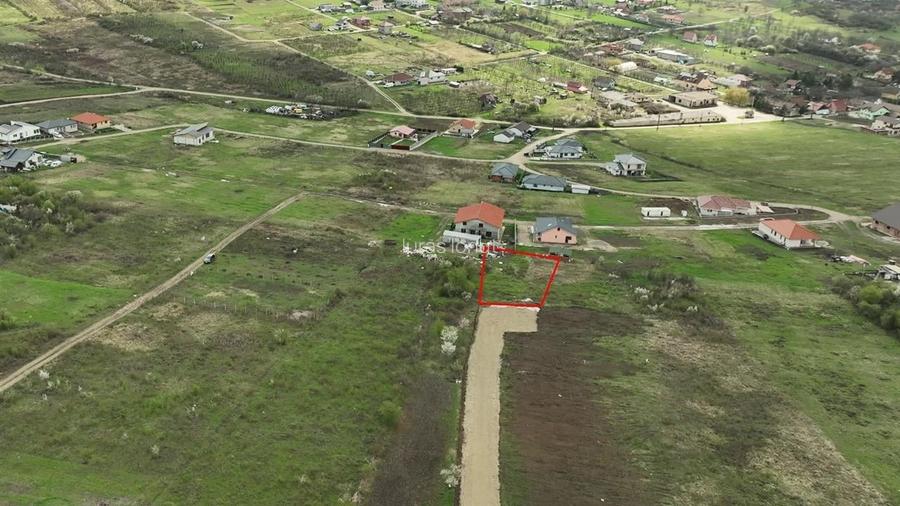 Teren Construcții intravilan de 700 mp, în Paleu